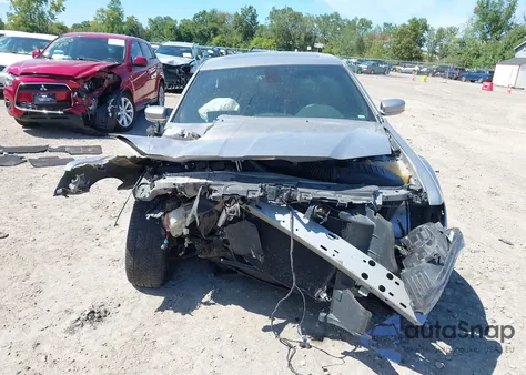 2015 Chrysler 300 300S из США, поврежденный, VIN 2C3CCAGGXFH763715